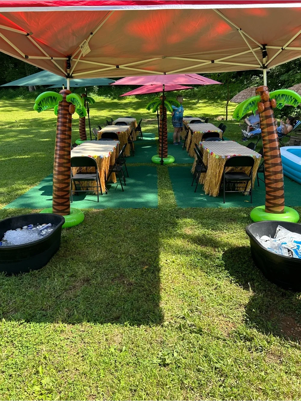Inflatable Tropical Party Set - Palm Trees & Floaties in Green, Brown, Pink